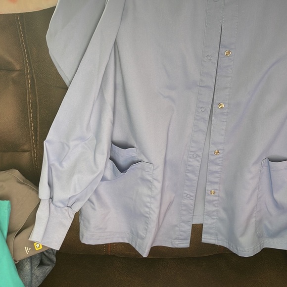 Womens L UA Scrub Jacket - Picture 3 of 5